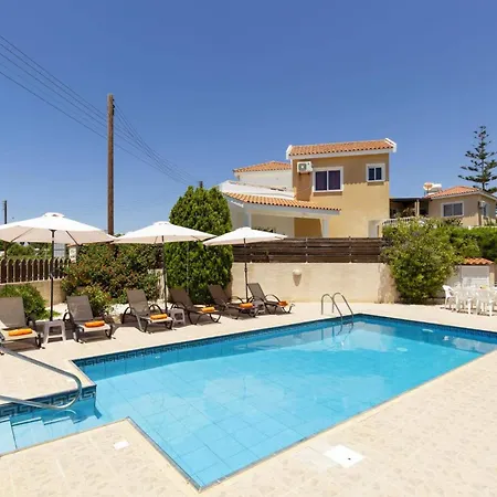 Villa Camelia By Peyia