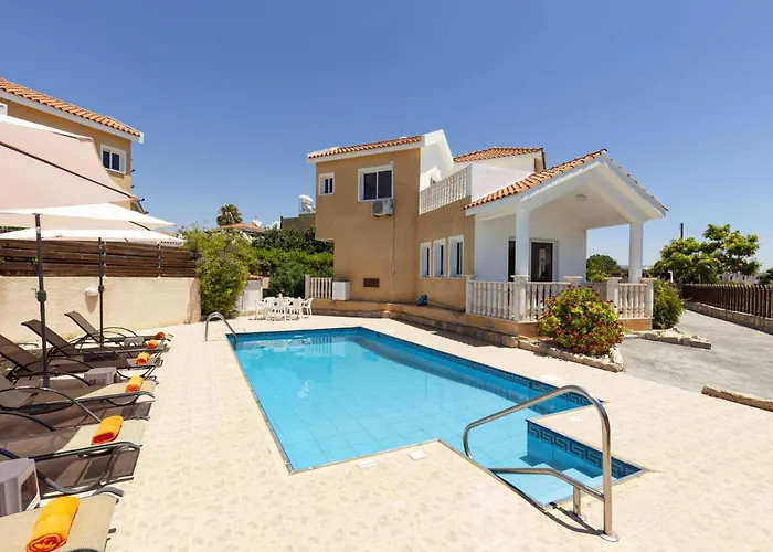 Villa Camelia By Peyia